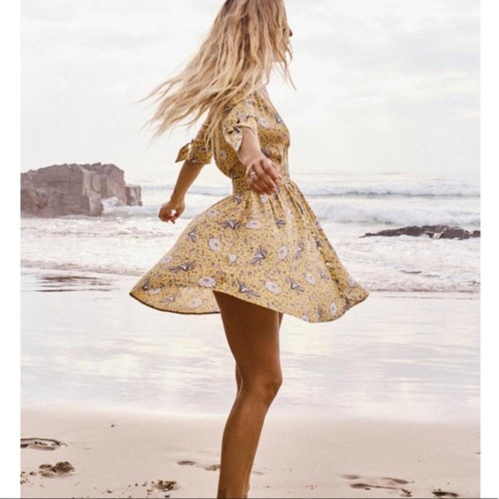 AUGUSTE X REVOLVE Valentina Boho Mini Dress in Floral Bird Yellow US Size 2 - Picture 3 of 13